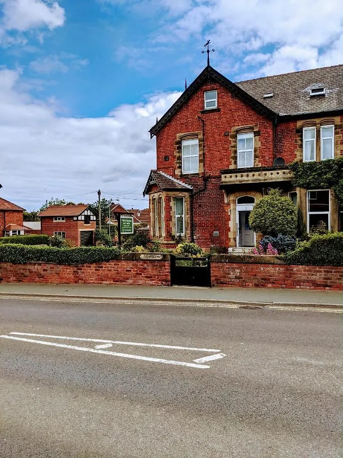 Hillcrest 4* Whitby