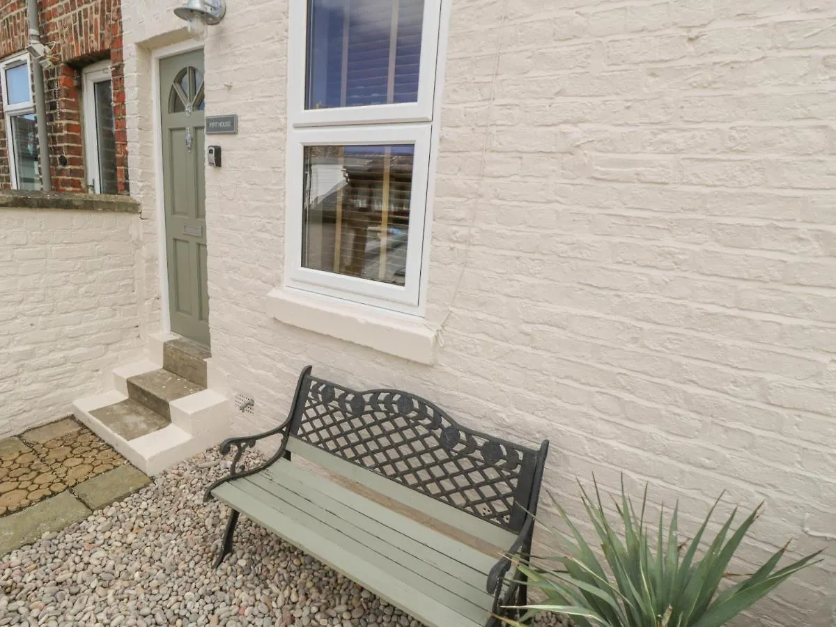Holiday home Pipit House *