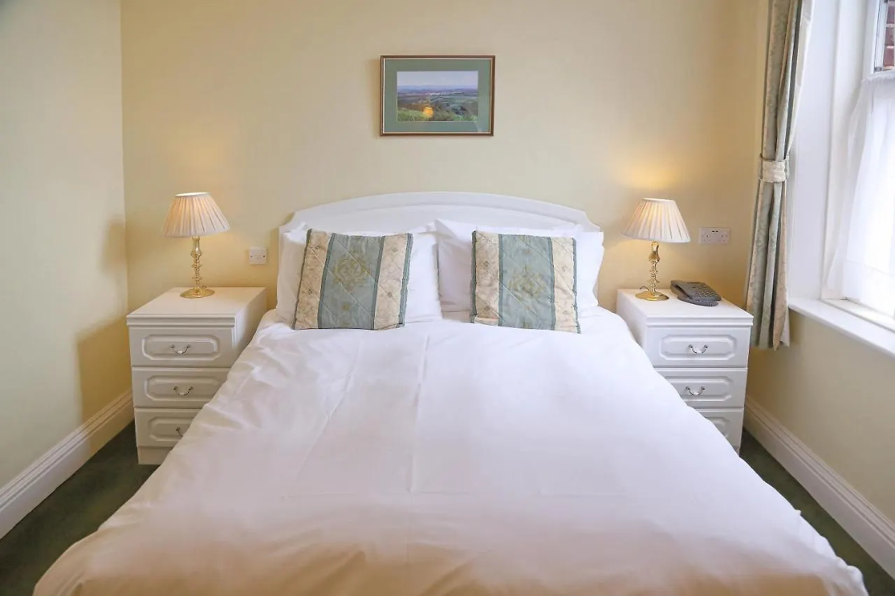 Saxonville Hotel 3*