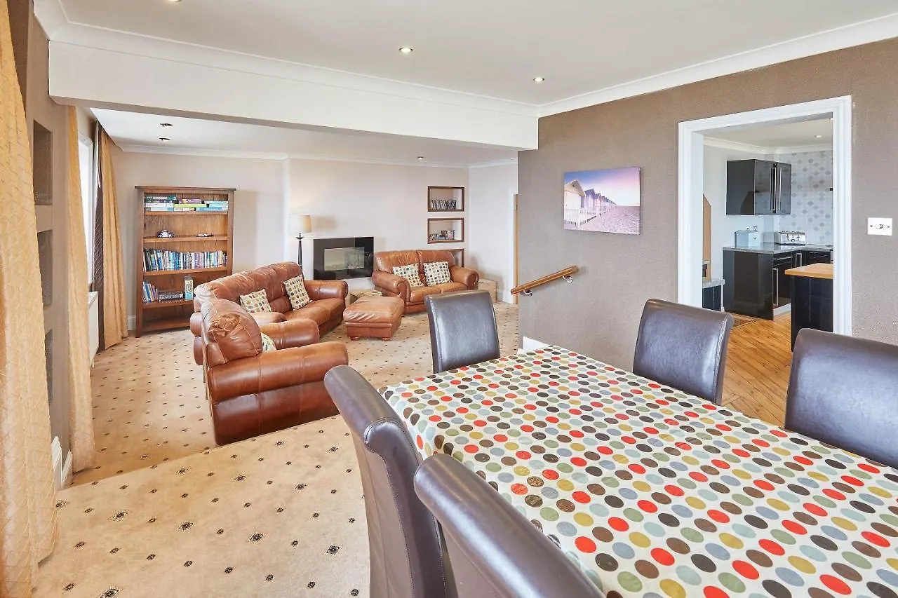 Host & - Sea View 44 Γουίτμπι