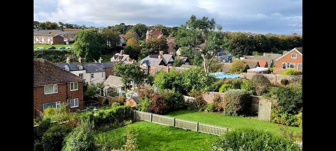 Full Nature Views Dancinglivingroom French Flat 公寓