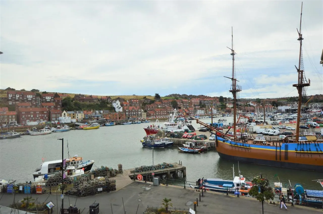 Apartment Harbour Penthouse Whitby