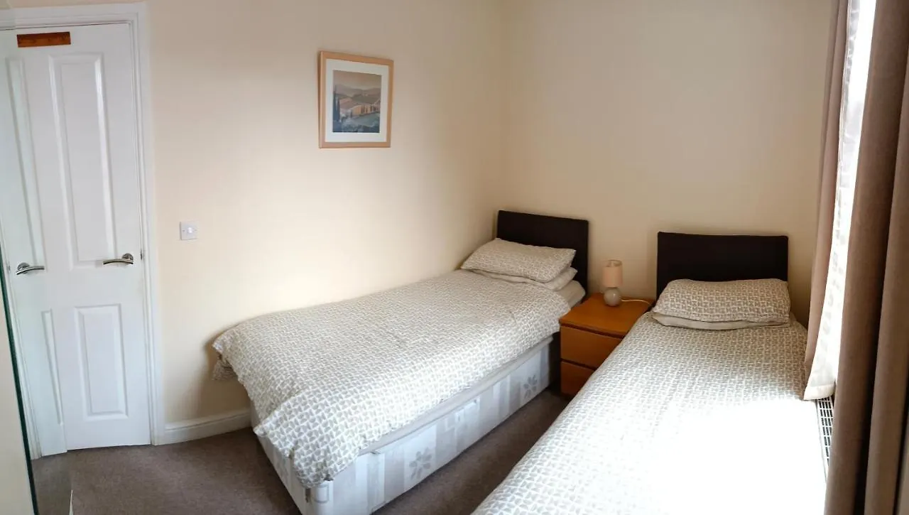 1, Hildegard House, 27 Skinner St, Yo21 3ah *
