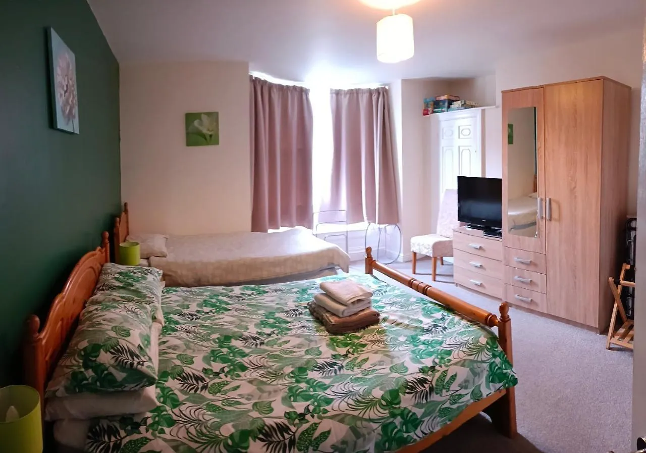 1, Hildegard House, 27 Skinner St, Yo21 3ah