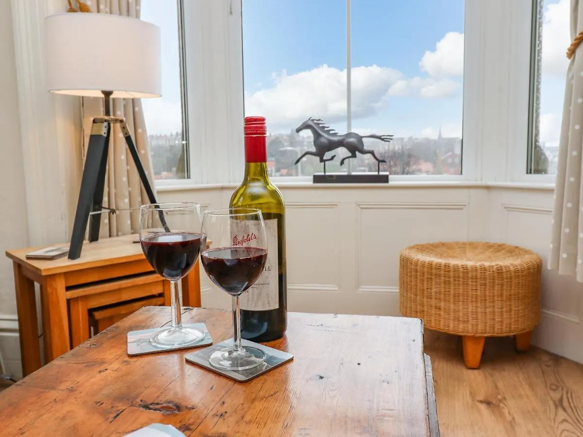 Apartment White Horses *