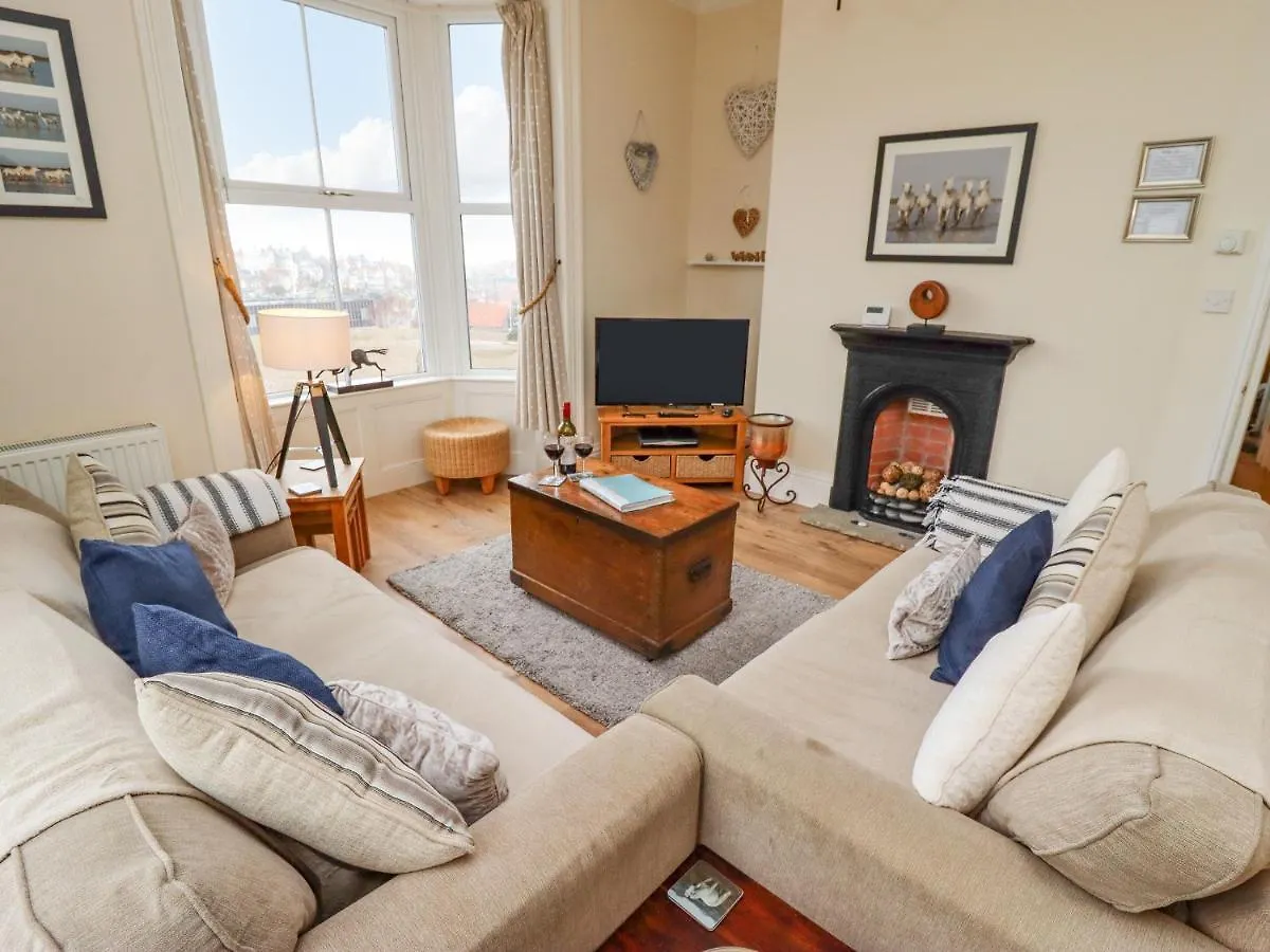 Apartment White Horses Whitby