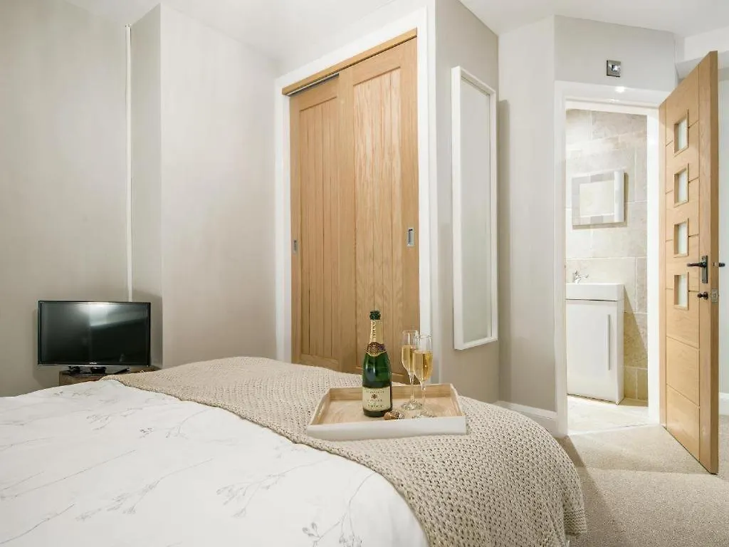 89a Church Street - Luxury One Bed With Roof Terrace * Уитби