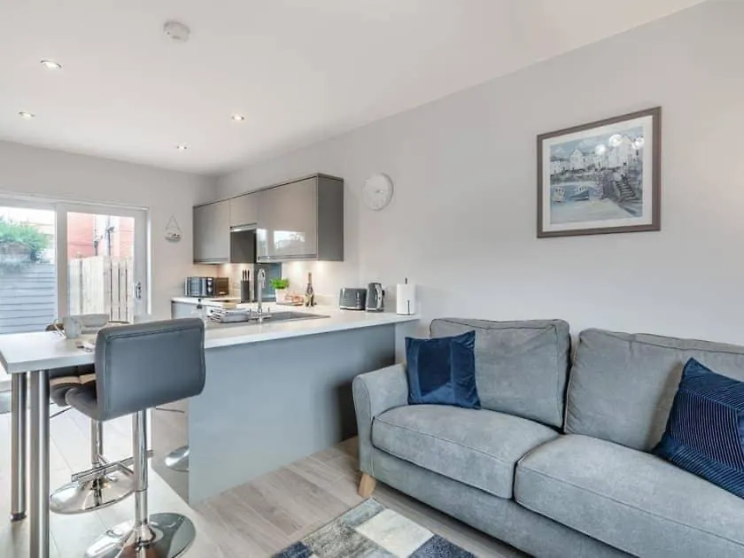Madeline's View -a Smart And Modern 1 Bed With The Bonus Of A Large Driveway Parking Area * 惠特比