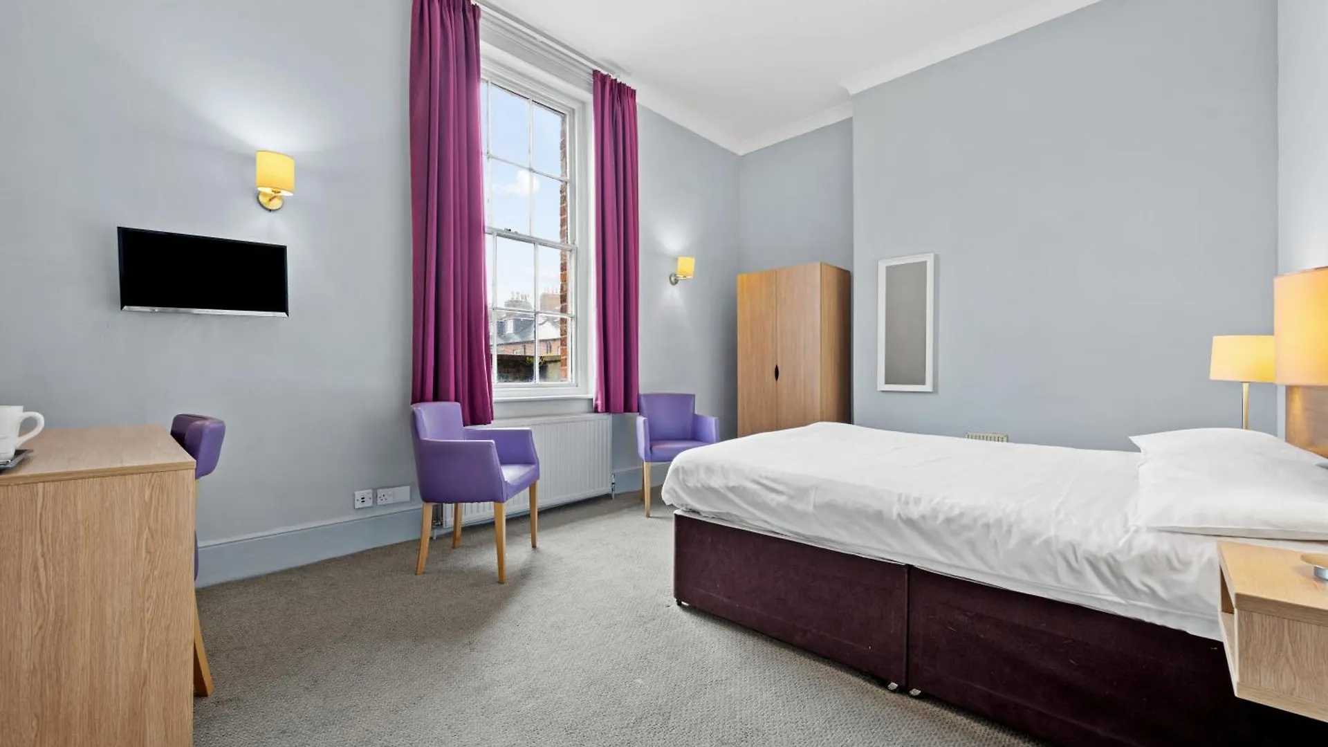 Royal Hotel