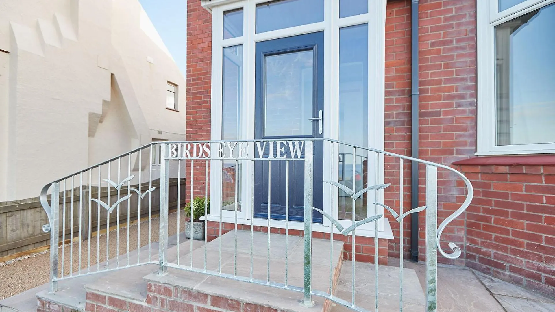 Holiday home Birds Eye View *