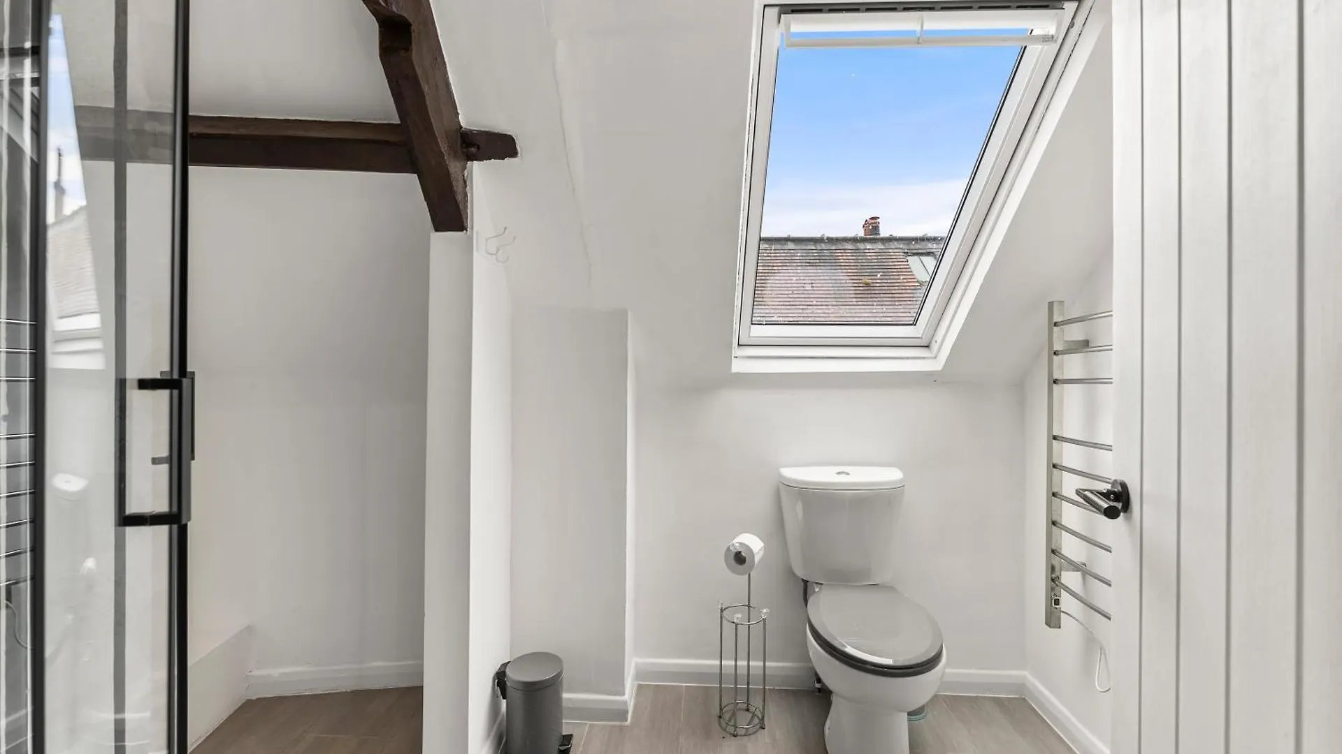 Apartment Newley Refurbished - Stylish 3 Bed Abode In - Sleeps 7 Whitby