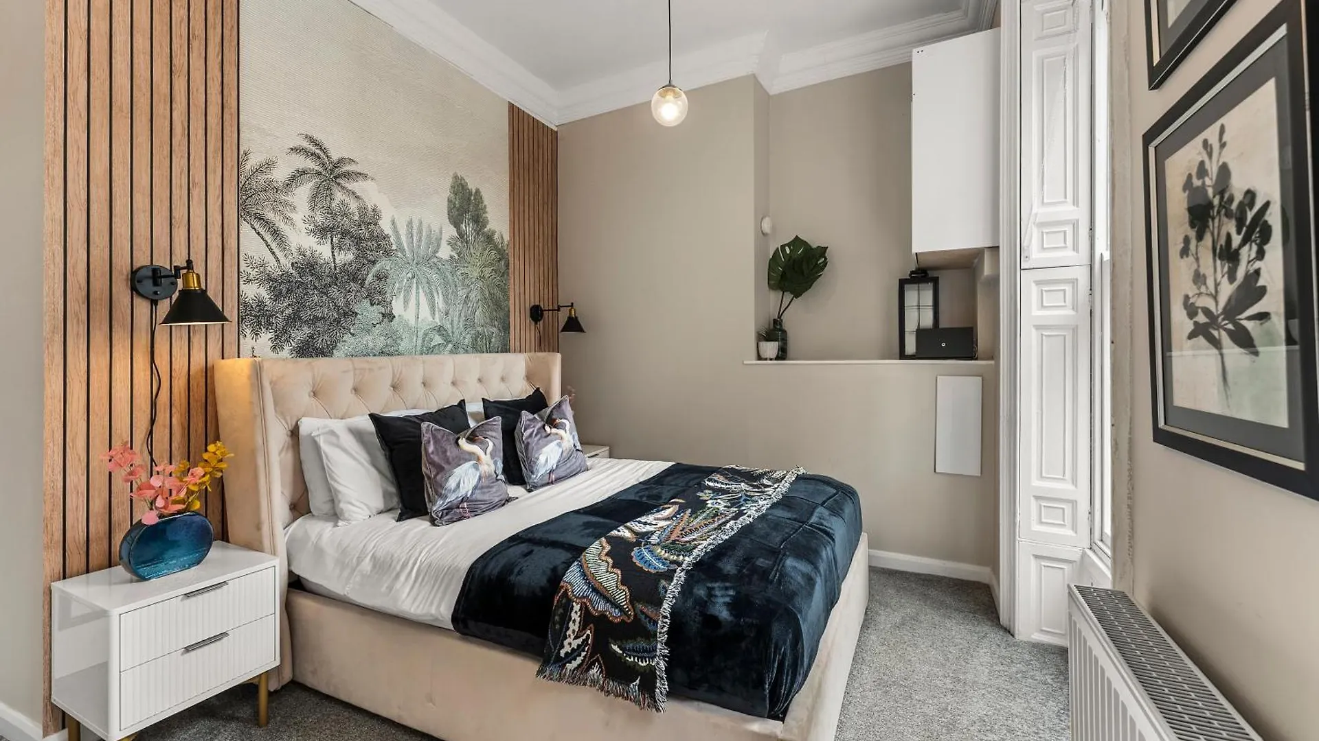 30 Percent Off! The Exquisite Gems Of - Garden Terrace Apartament *