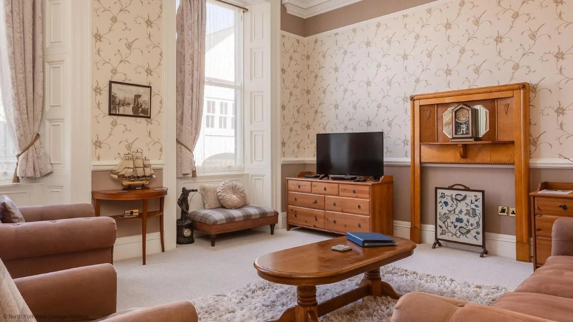 Holiday home Mariners Hall - Elegant Close To Town Centre