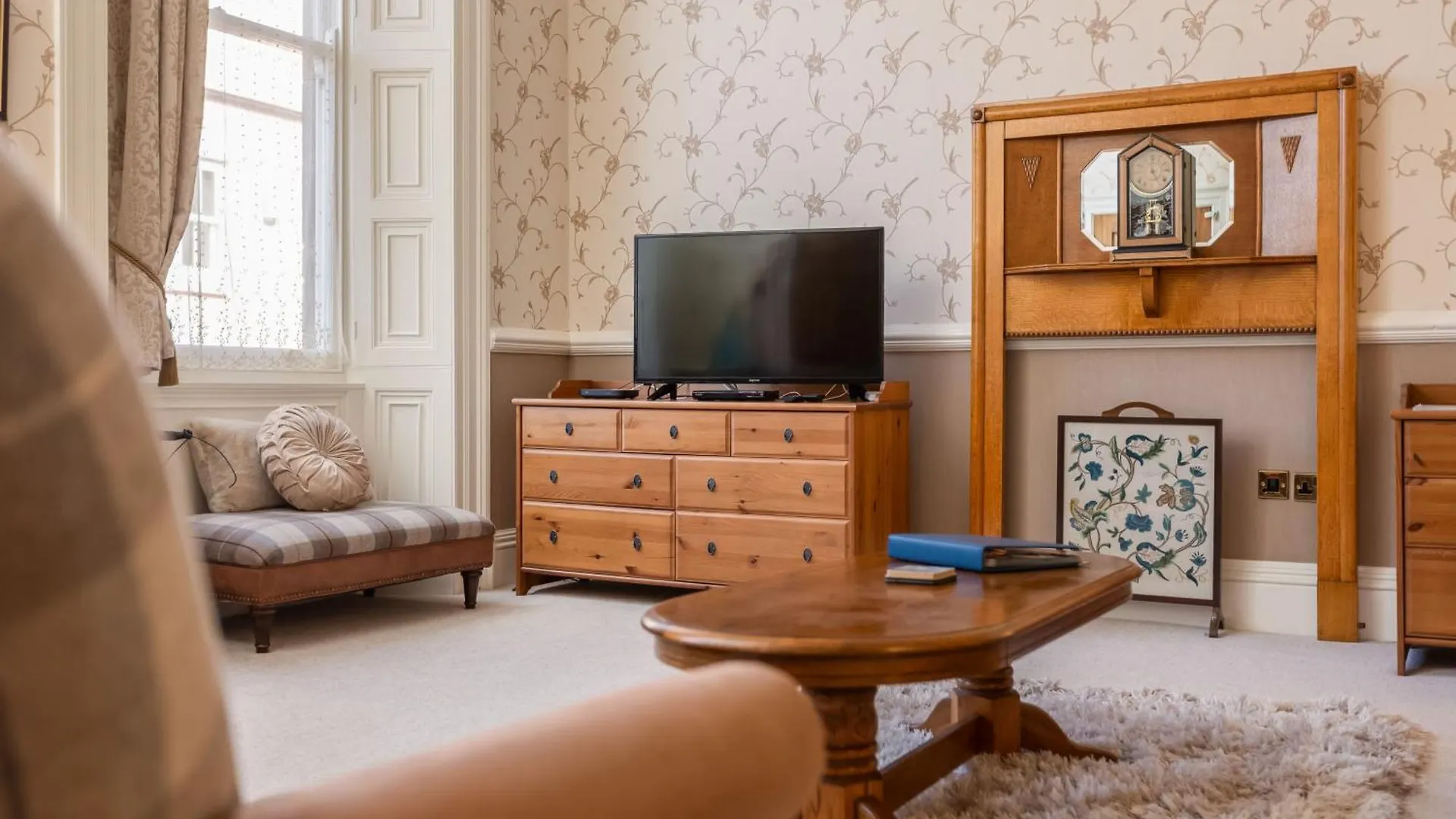 Mariners Hall - Elegant Close To Town Centre Holiday home Whitby