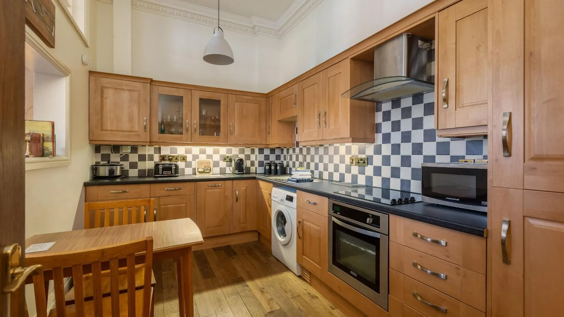 Mariners Hall - Elegant Close To Town Centre * Whitby
