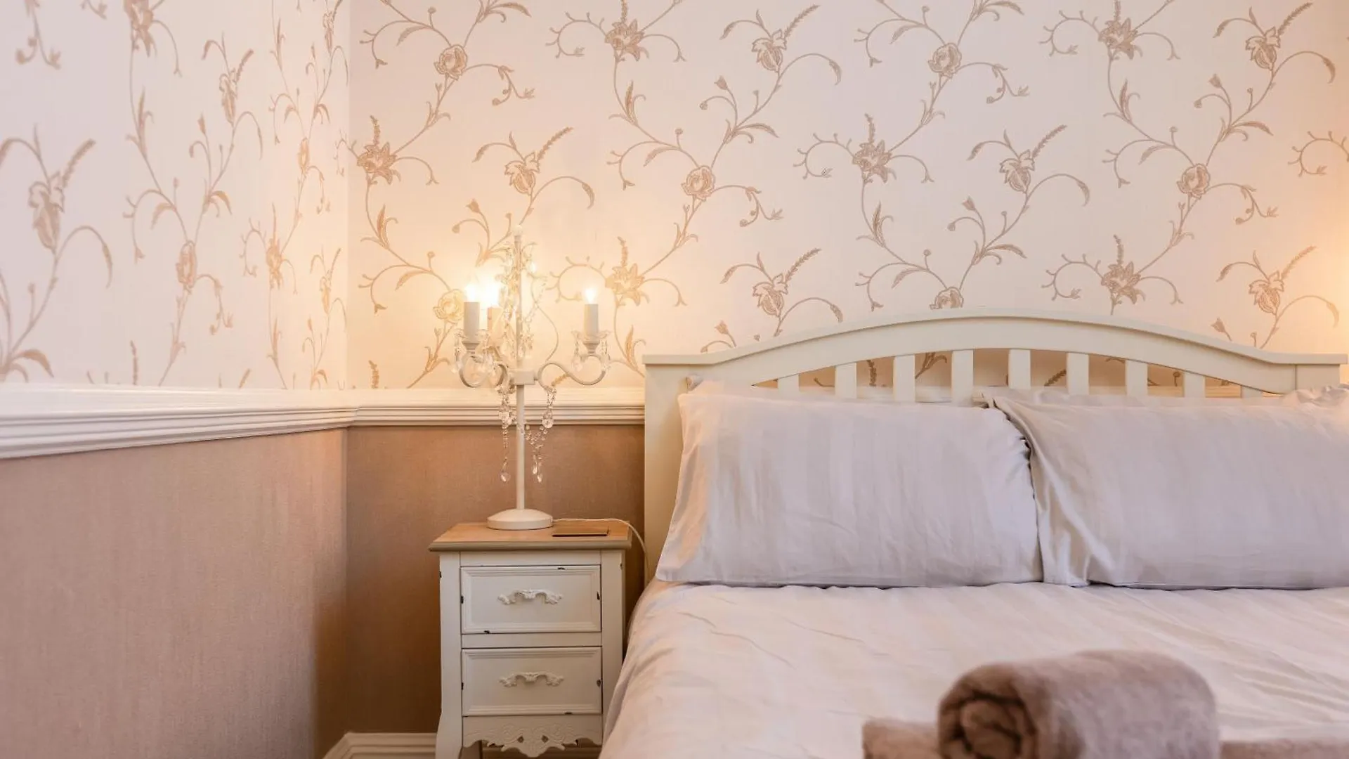 Mariners Hall - Elegant Close To Town Centre *