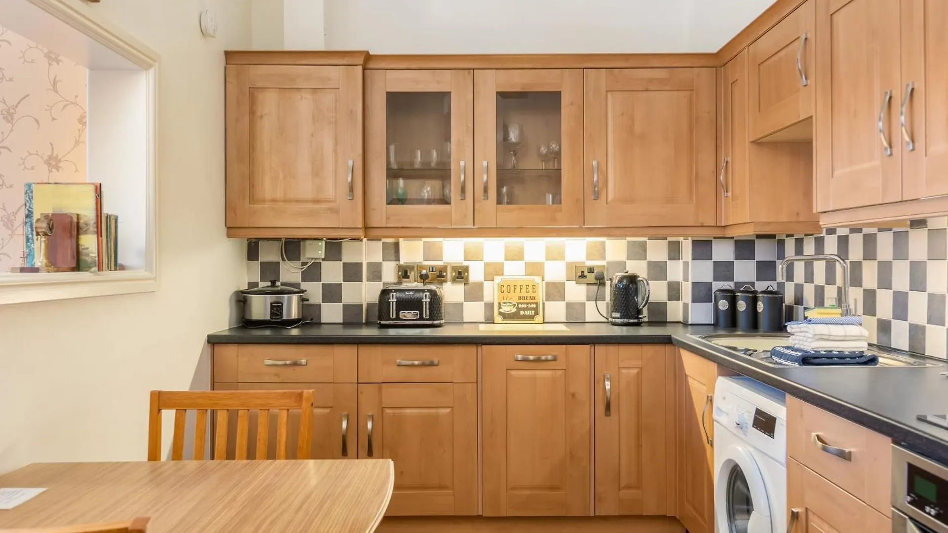 Mariners Hall - Elegant Close To Town Centre * Whitby