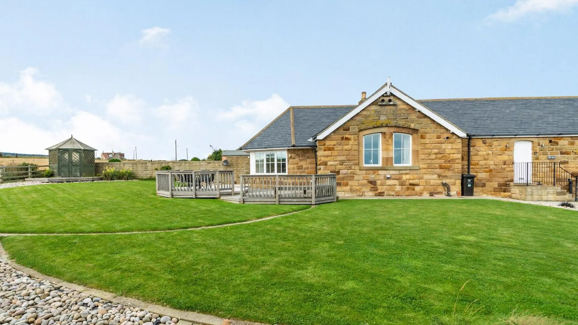 Holiday home The Byre