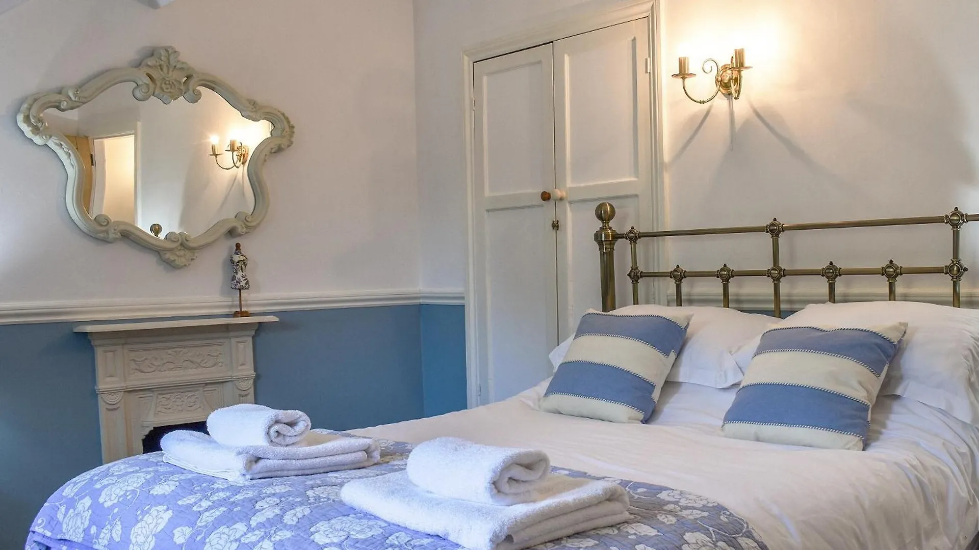 Holiday home Laburnum House Whitby