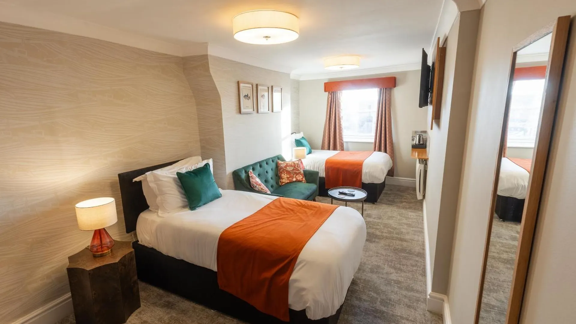 Hotel The Resolution 3*