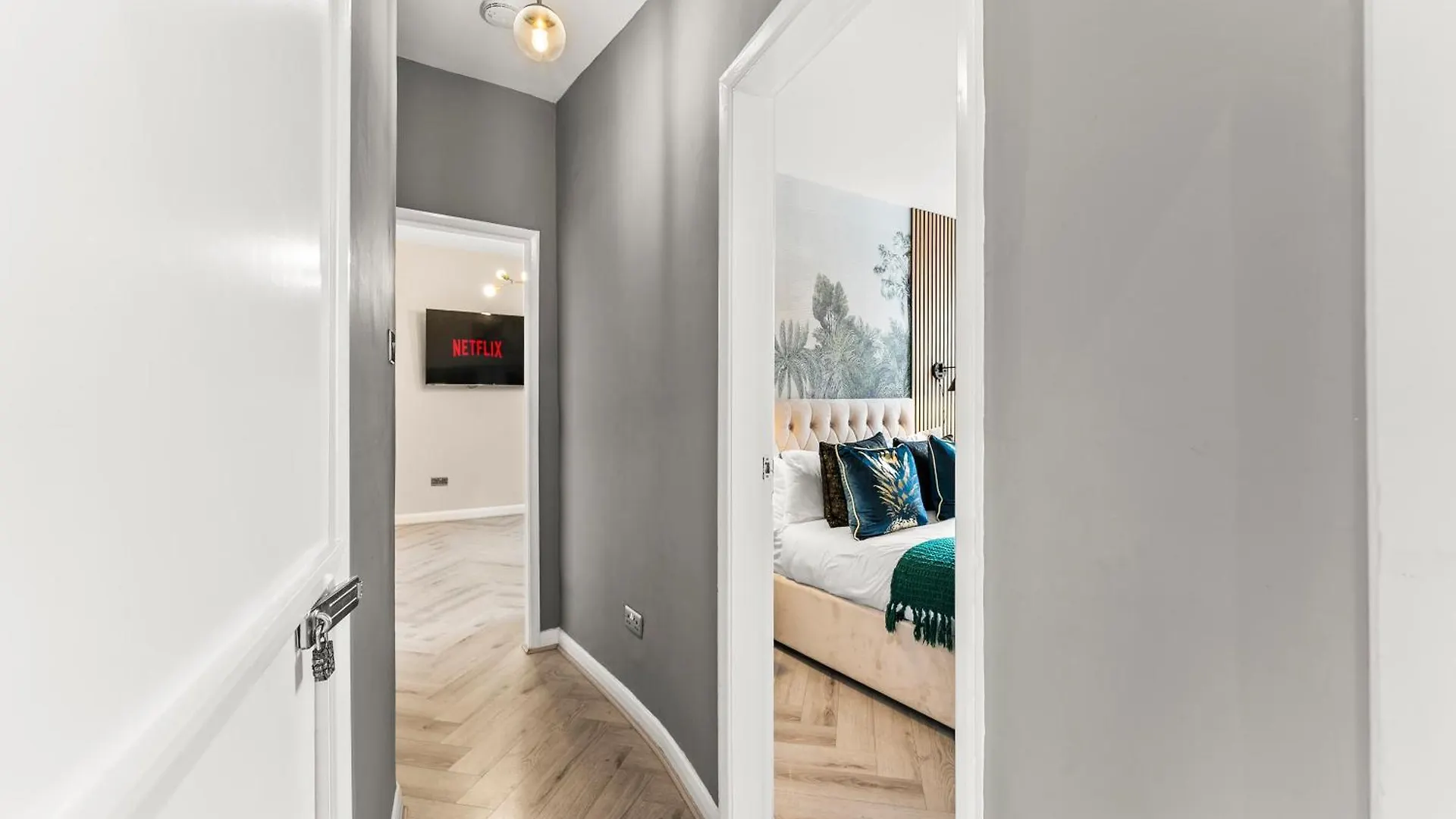 Apartment Elegant 3 Bed Abode In Central Whitby - Harbour Views