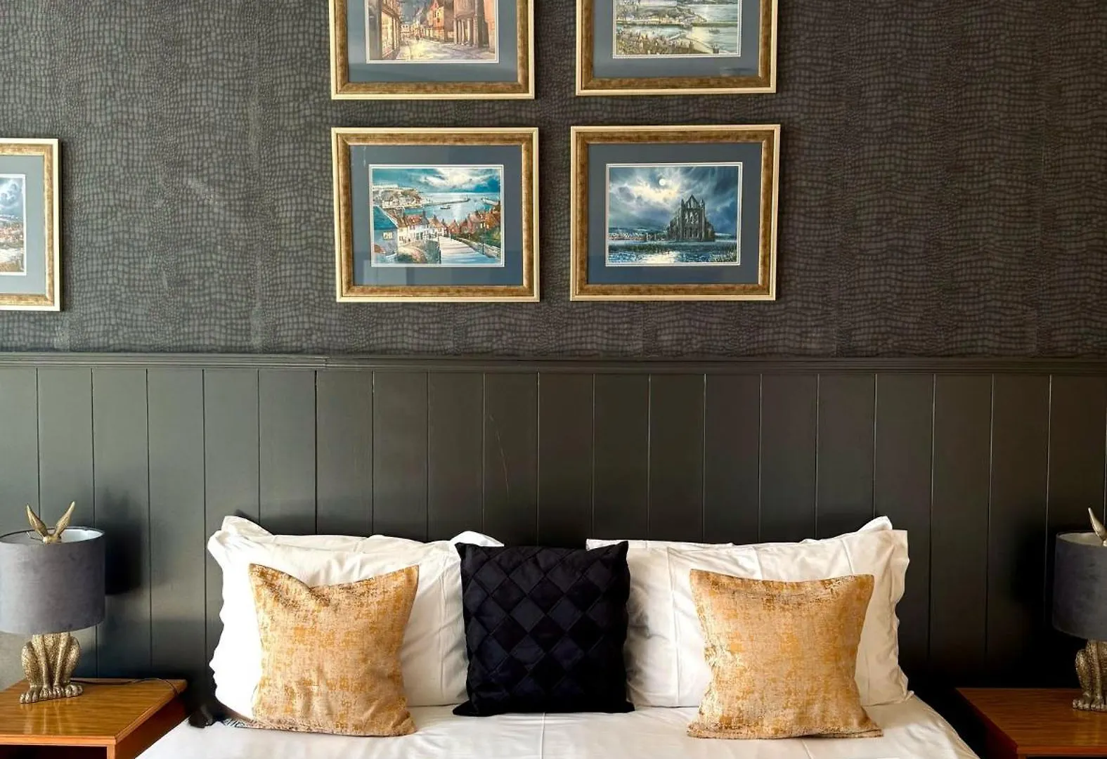 The White House Inn - Whitby