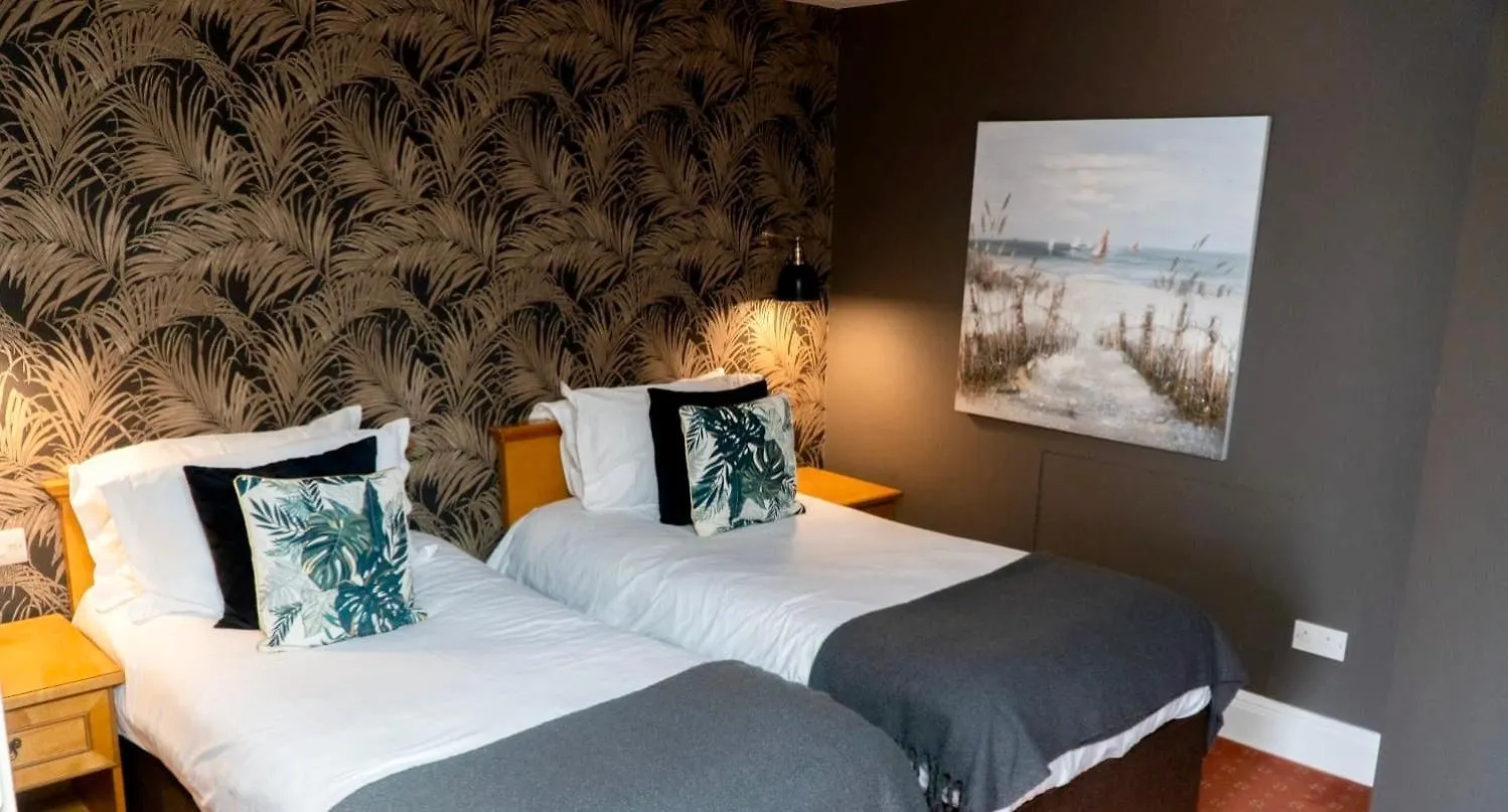 The White House Inn - Whitby Мини-отель
