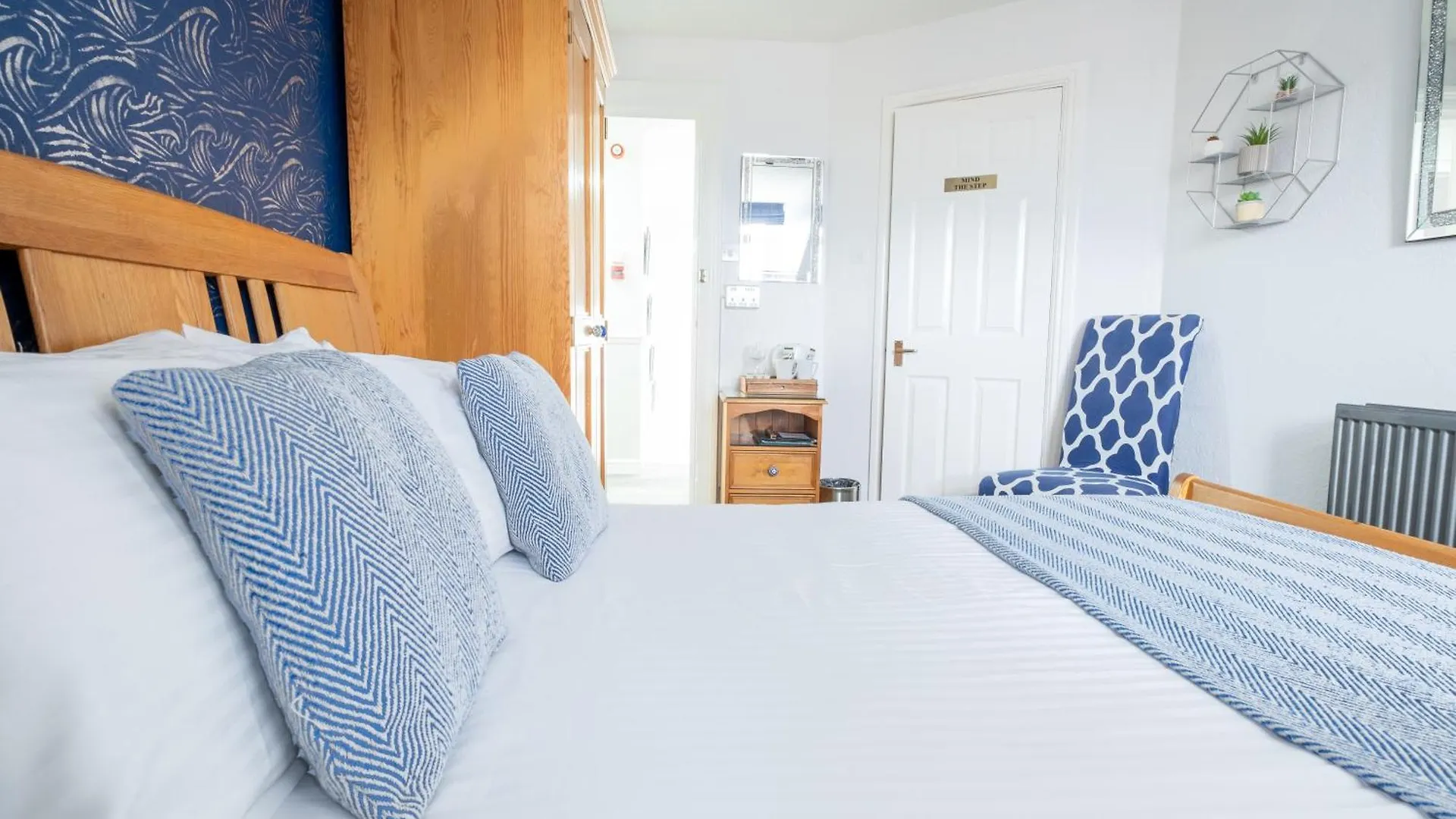 Number 7 Bed & Breakfast
