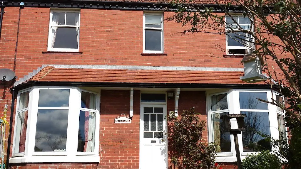 Bed & Breakfast Elm Grove Whitby