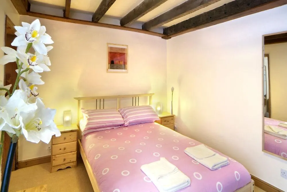 Discovery Aparthotel Whitby