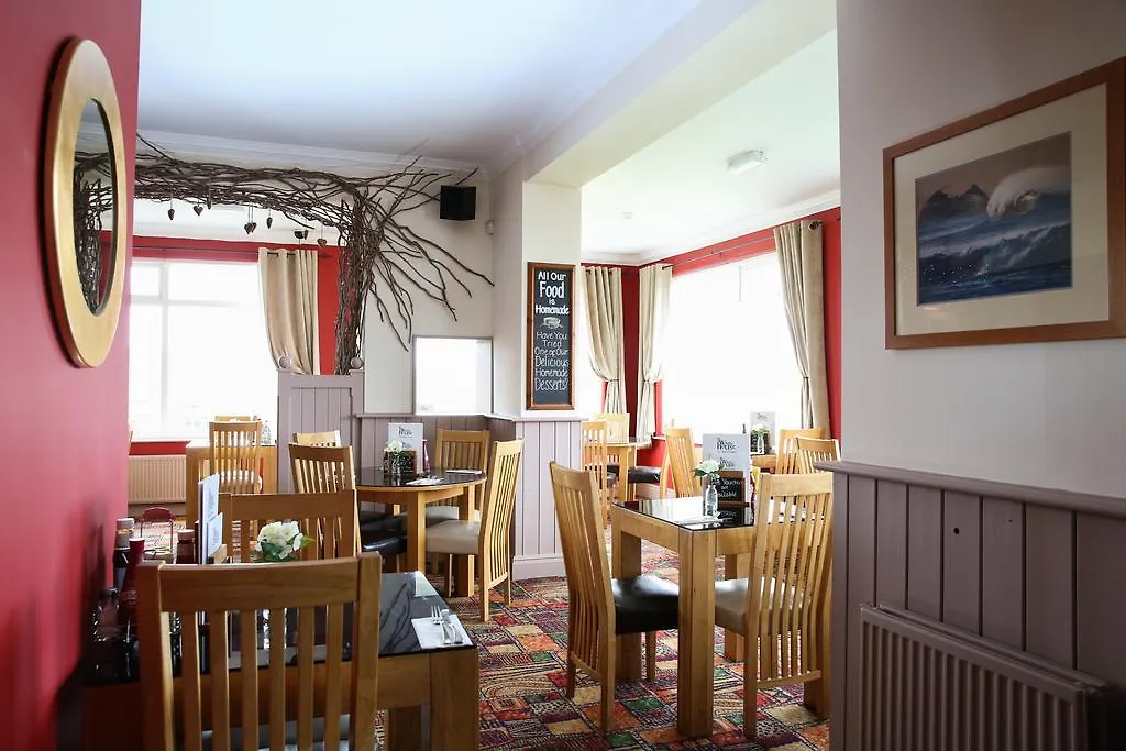The White House Inn - Whitby Мини-отель
