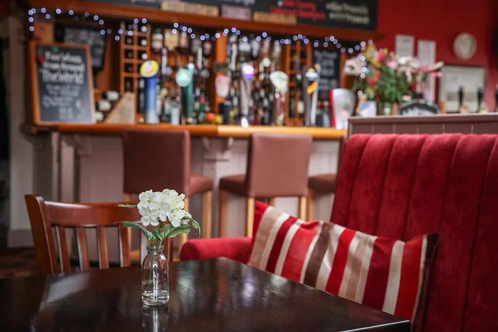 Мини-отель The White House Inn - Whitby 4*