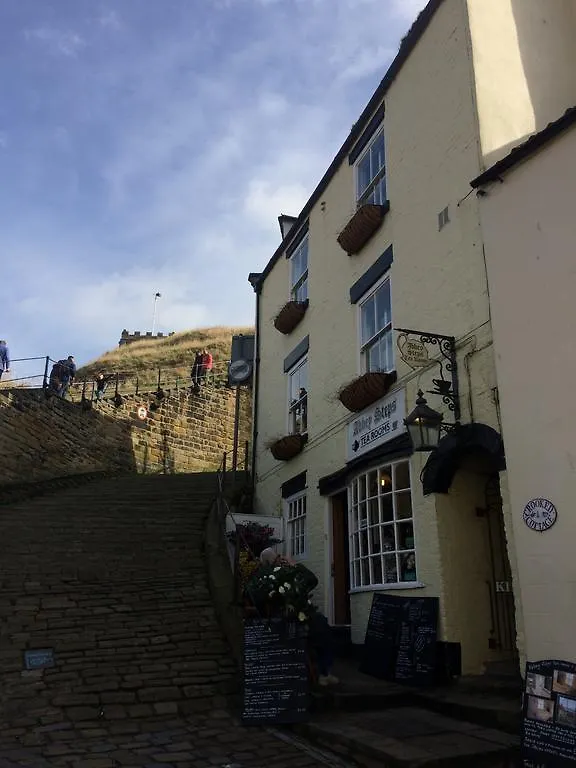 Abbey Steps Tea And Penzion Whitby