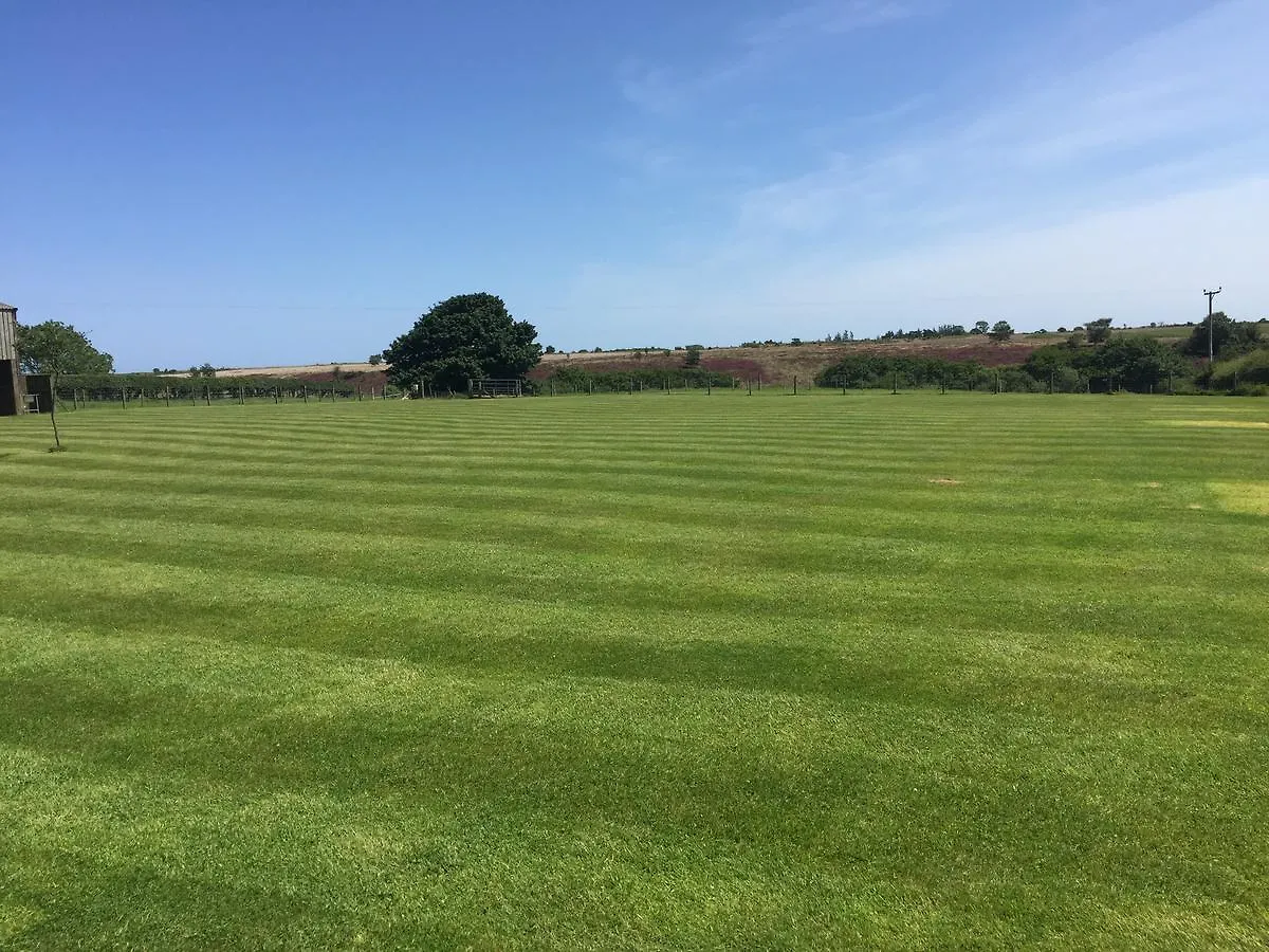 Folly Hall Farm 惠特比