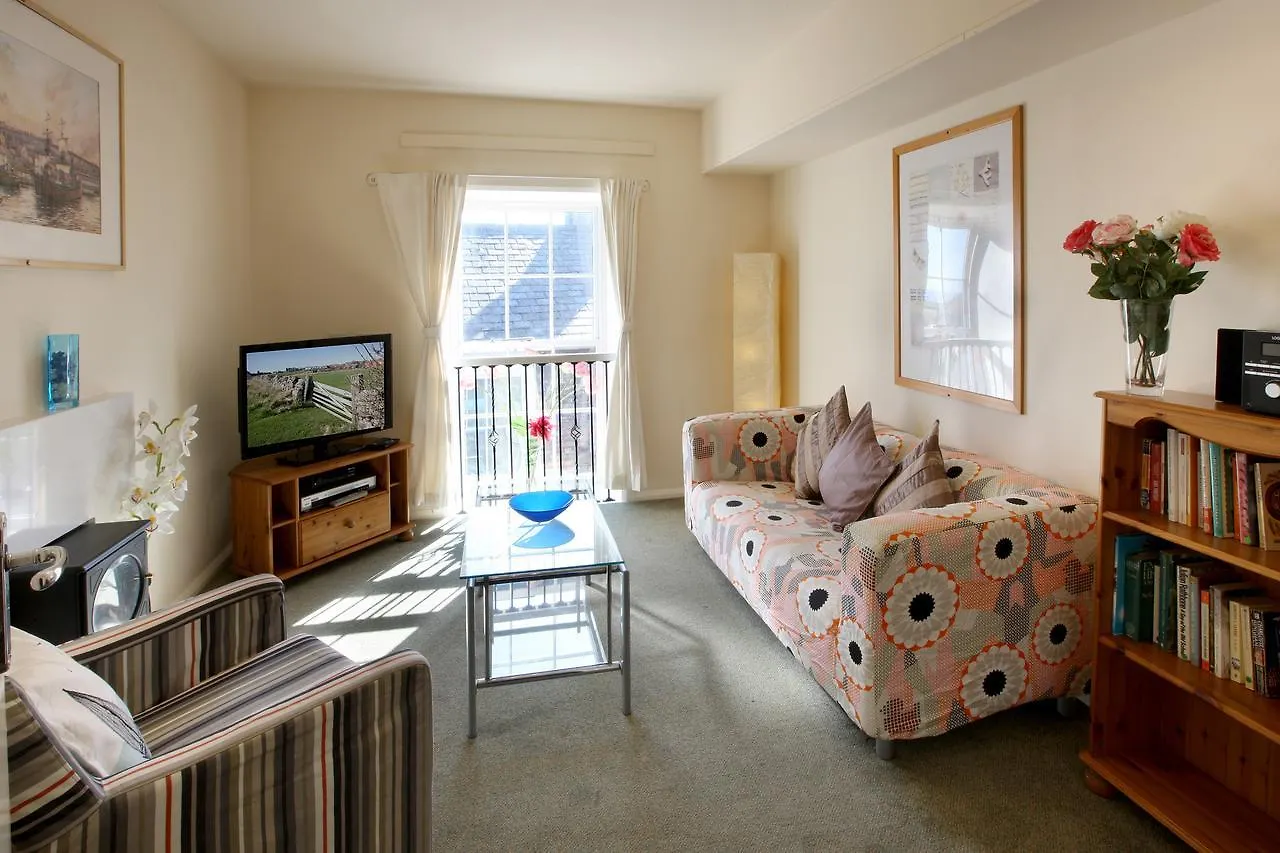 Aparthotel Discovery 4*