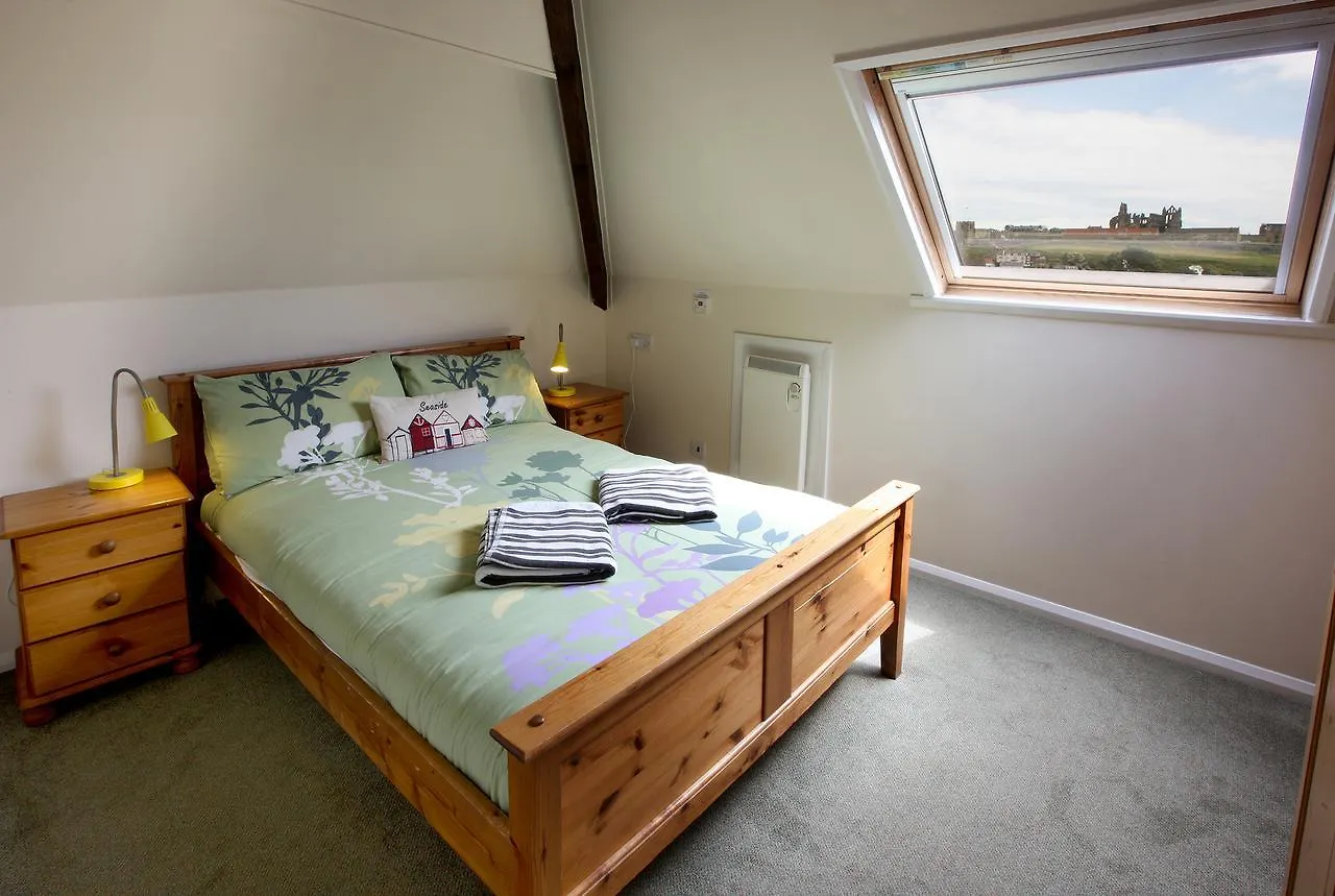 Discovery Aparthotel Whitby