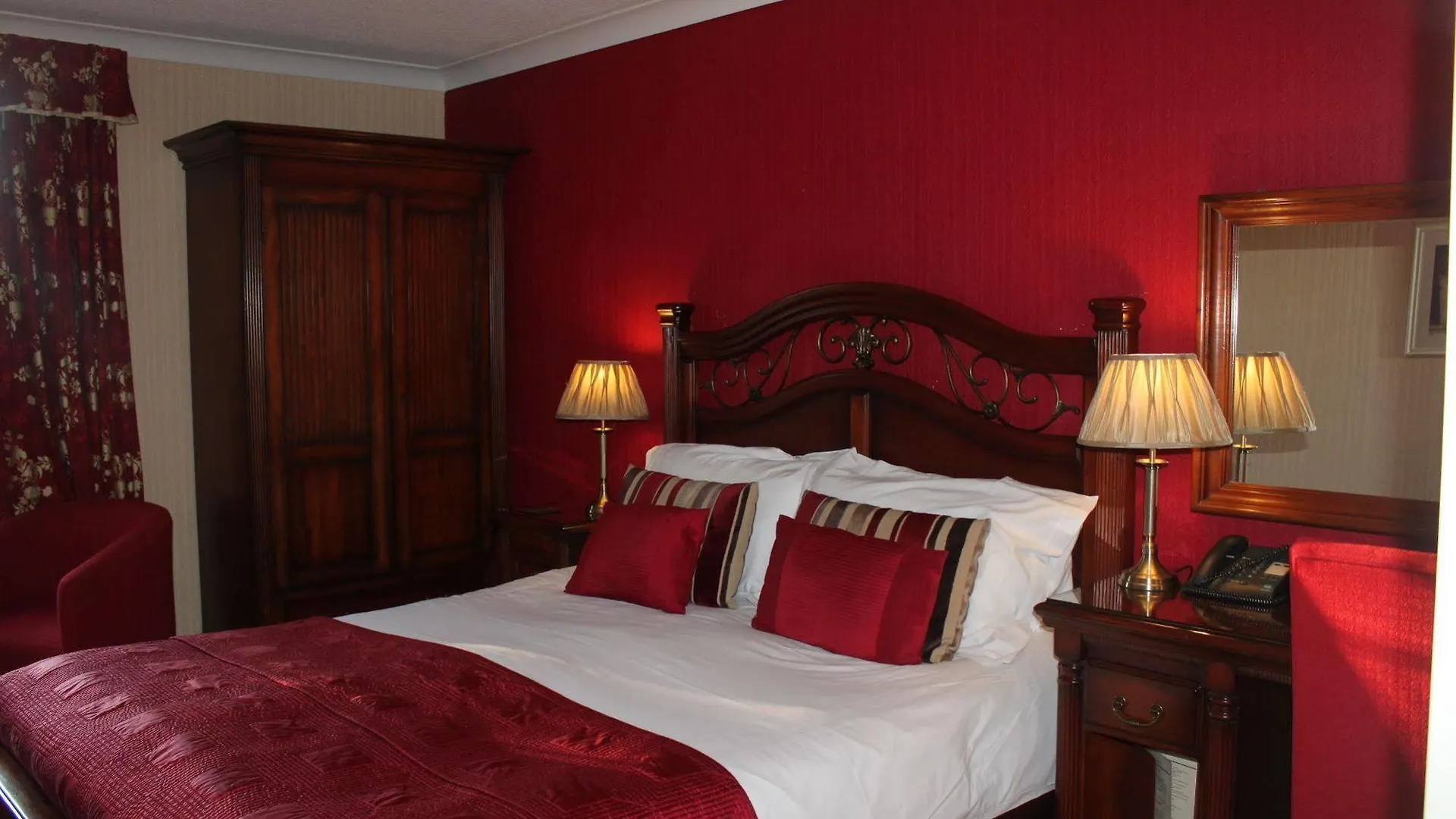 Mallyan Spout Hotel 3*
