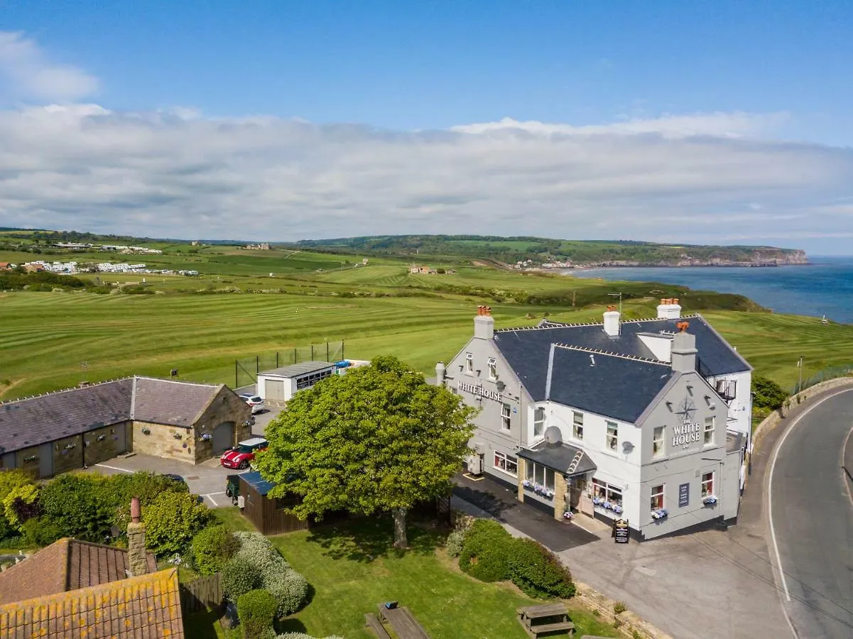 The White House Inn - Whitby Мини-отель