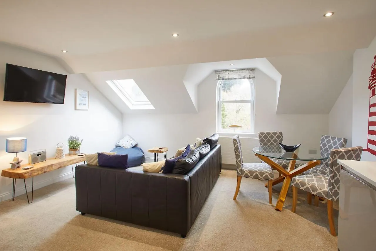 Host & - Number 3 At Pannett Apartment *
