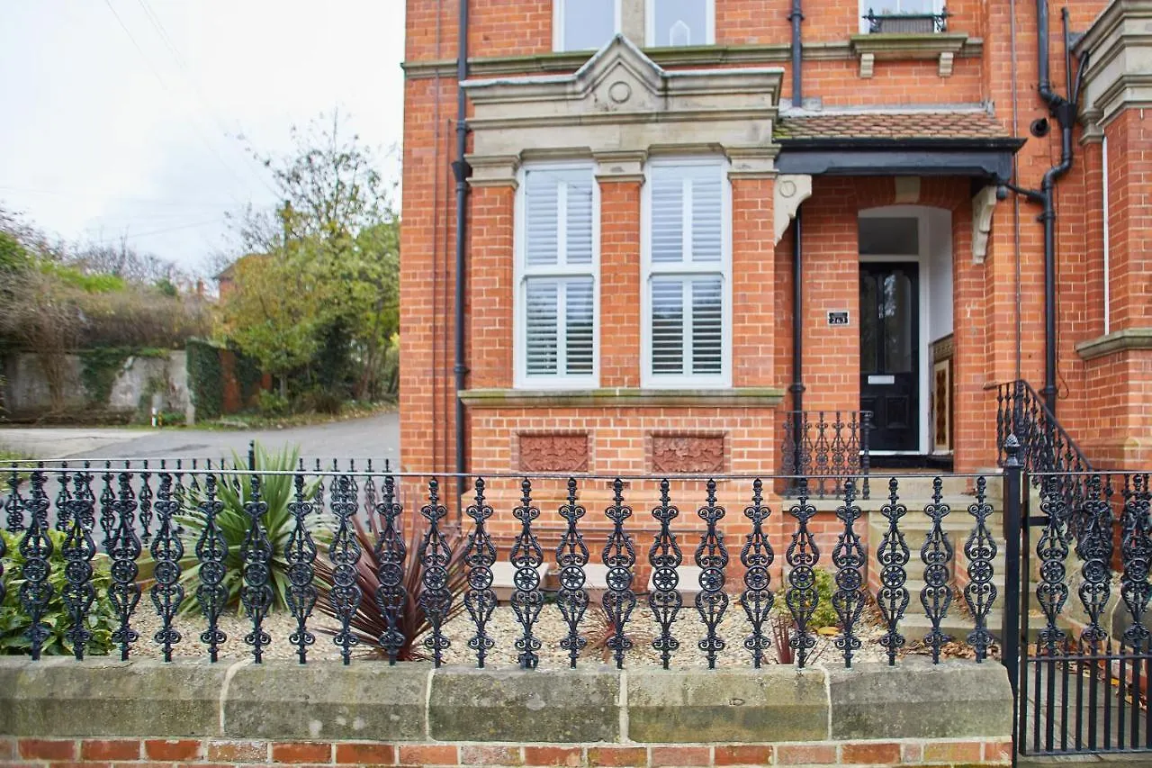 Apartment Host & - Number 3 At Pannett Whitby