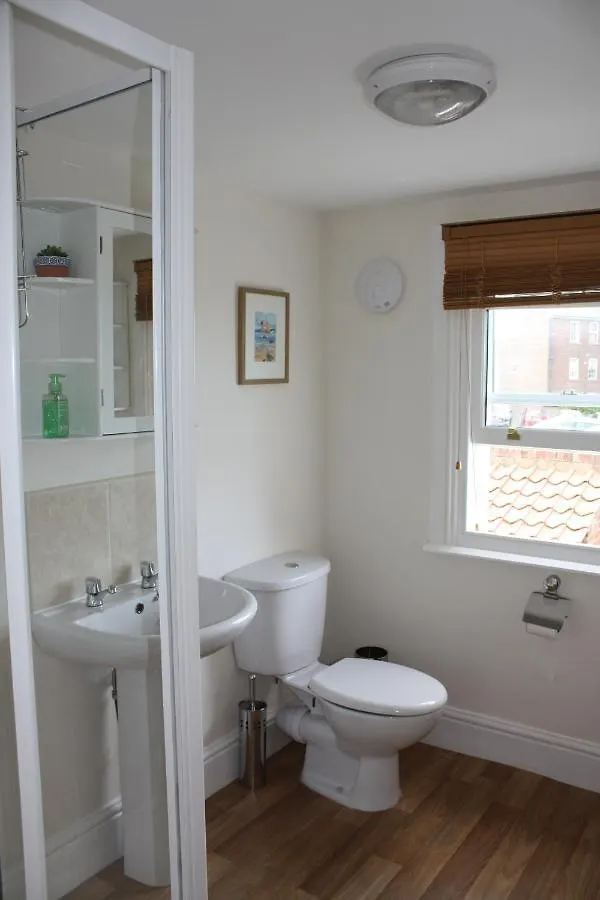 No2 Abbey View Apartment *