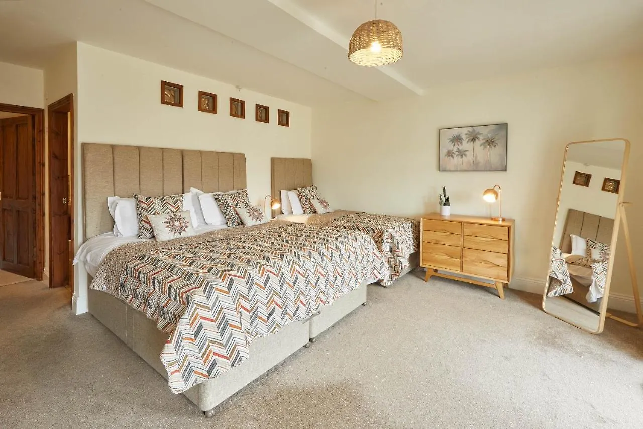 Holiday home Host & - Harbour View House *
