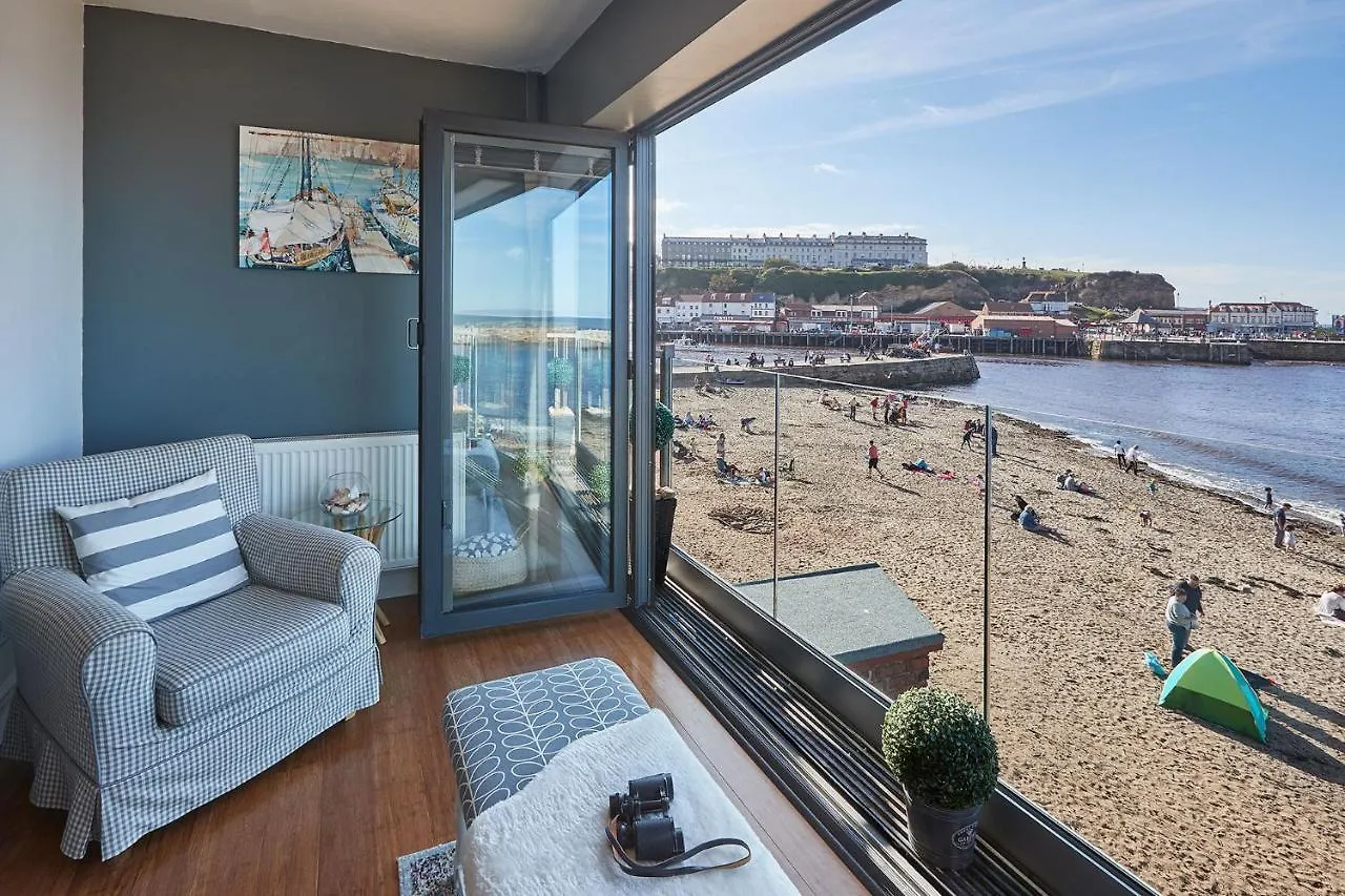 Host & - No 3 Sandside Holiday home Whitby