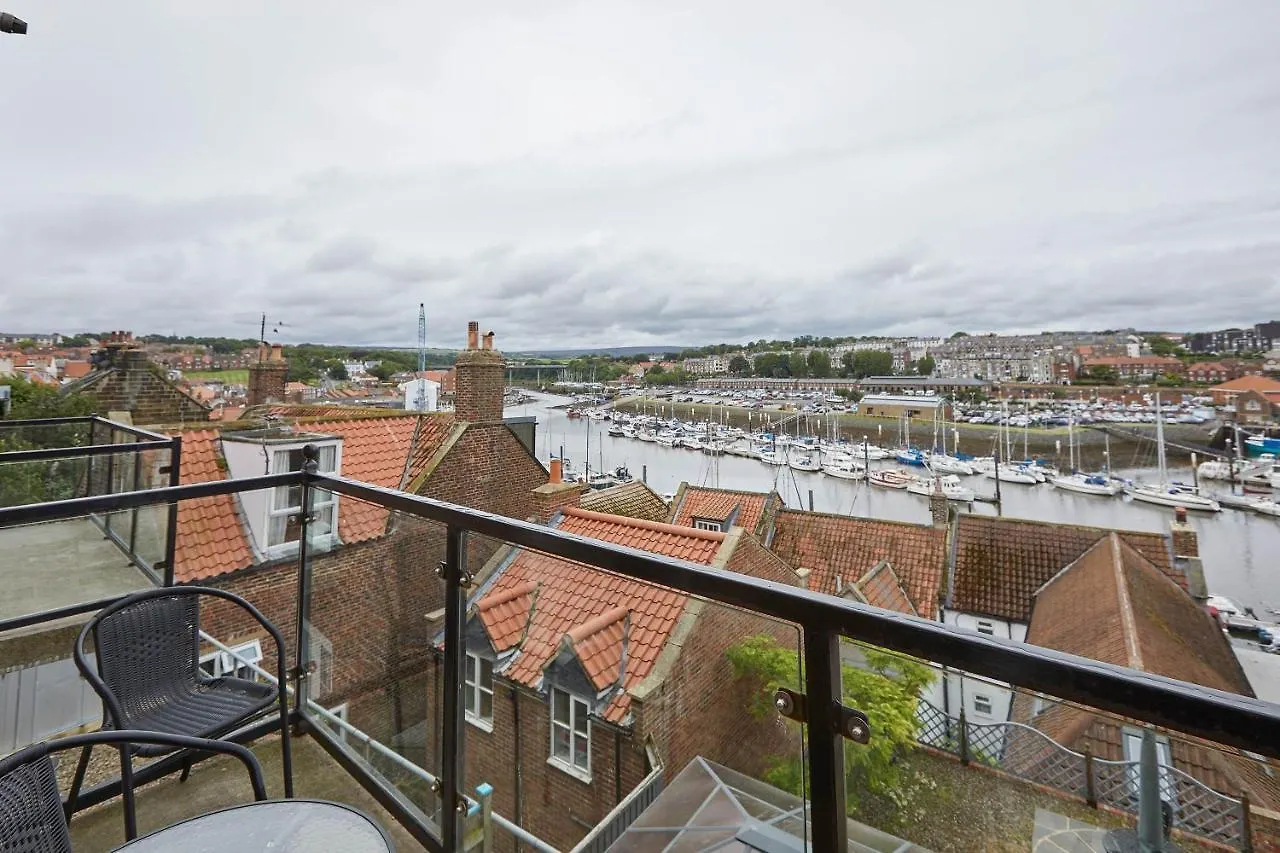 Host & - Harbour View House 度假居 *