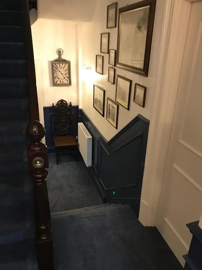 Guest house Norman With Free Parking