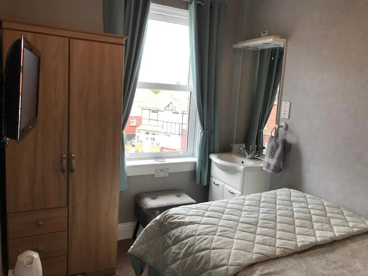 Guest house Norman With Free Parking