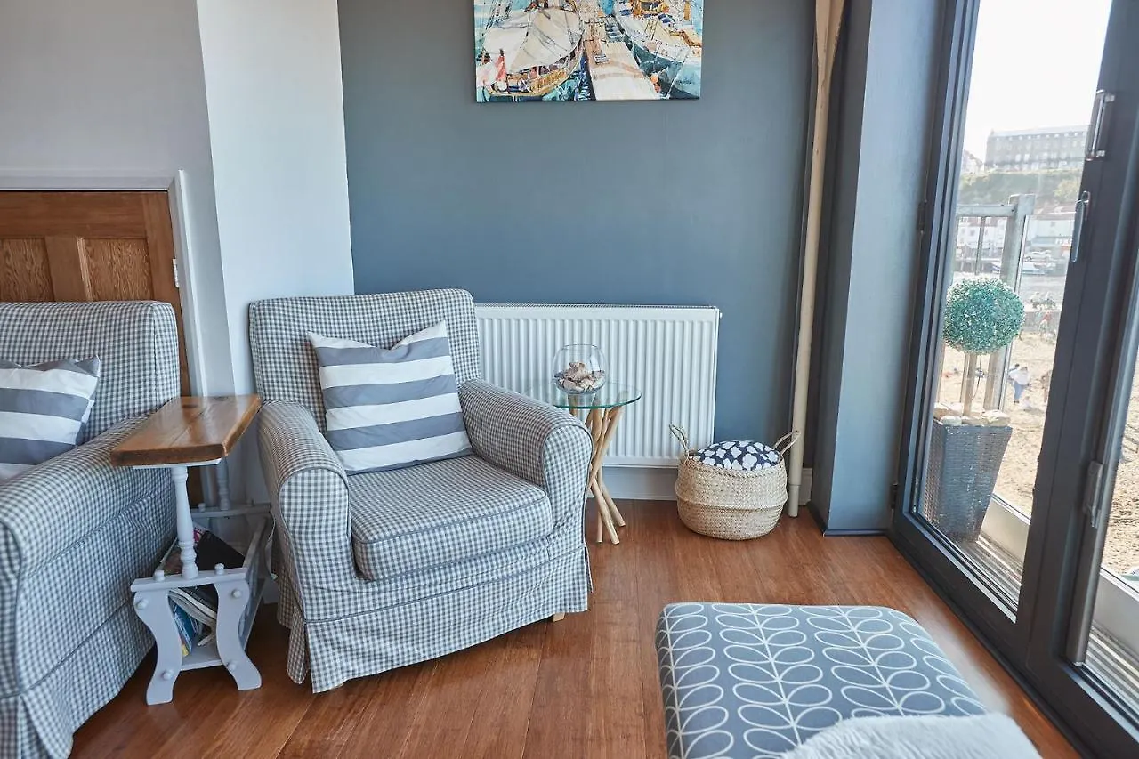 Holiday home Host & - No 3 Sandside *