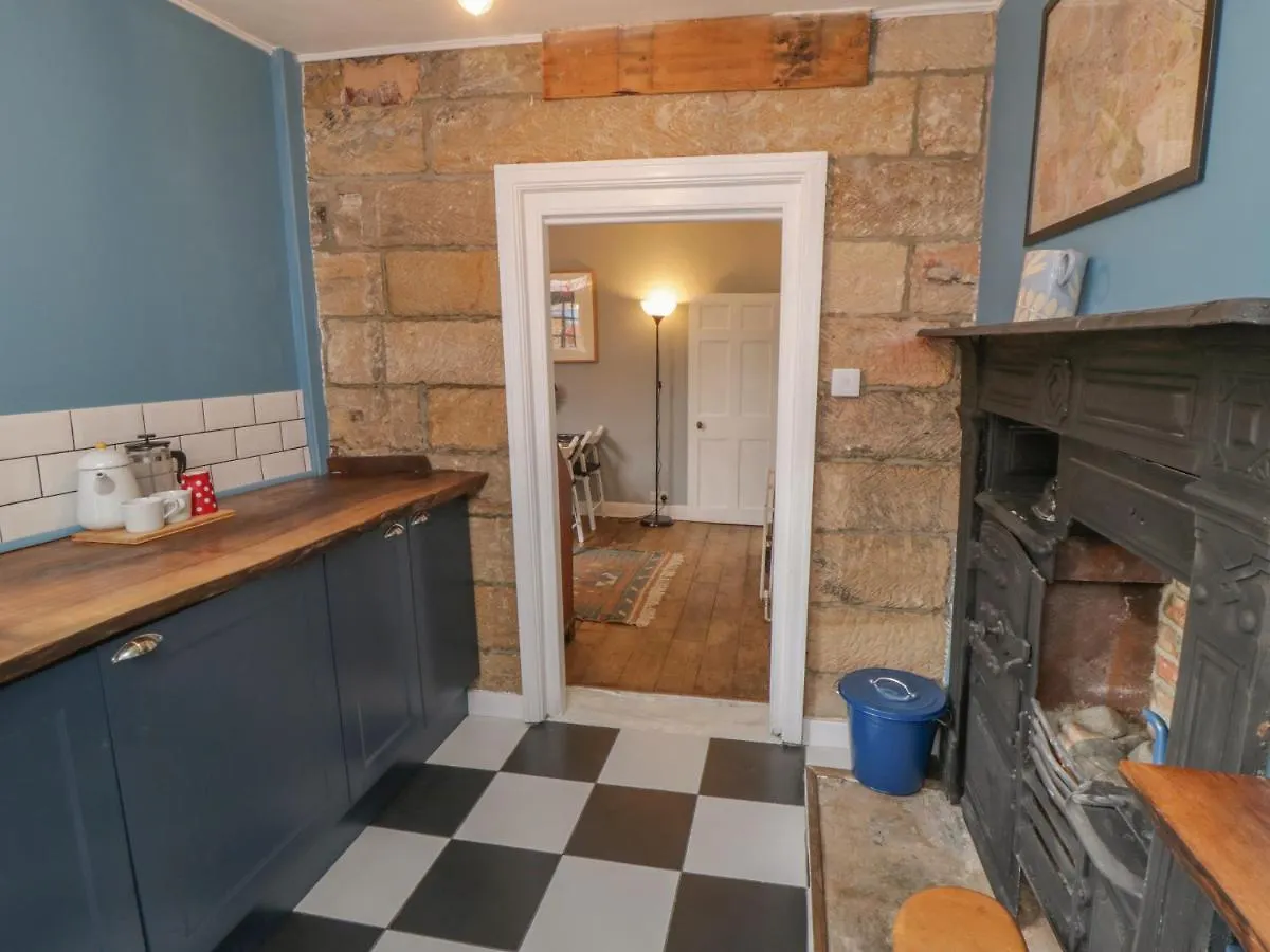 15 Clarence Place *