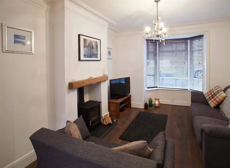 Holiday home Host & - Elysium House