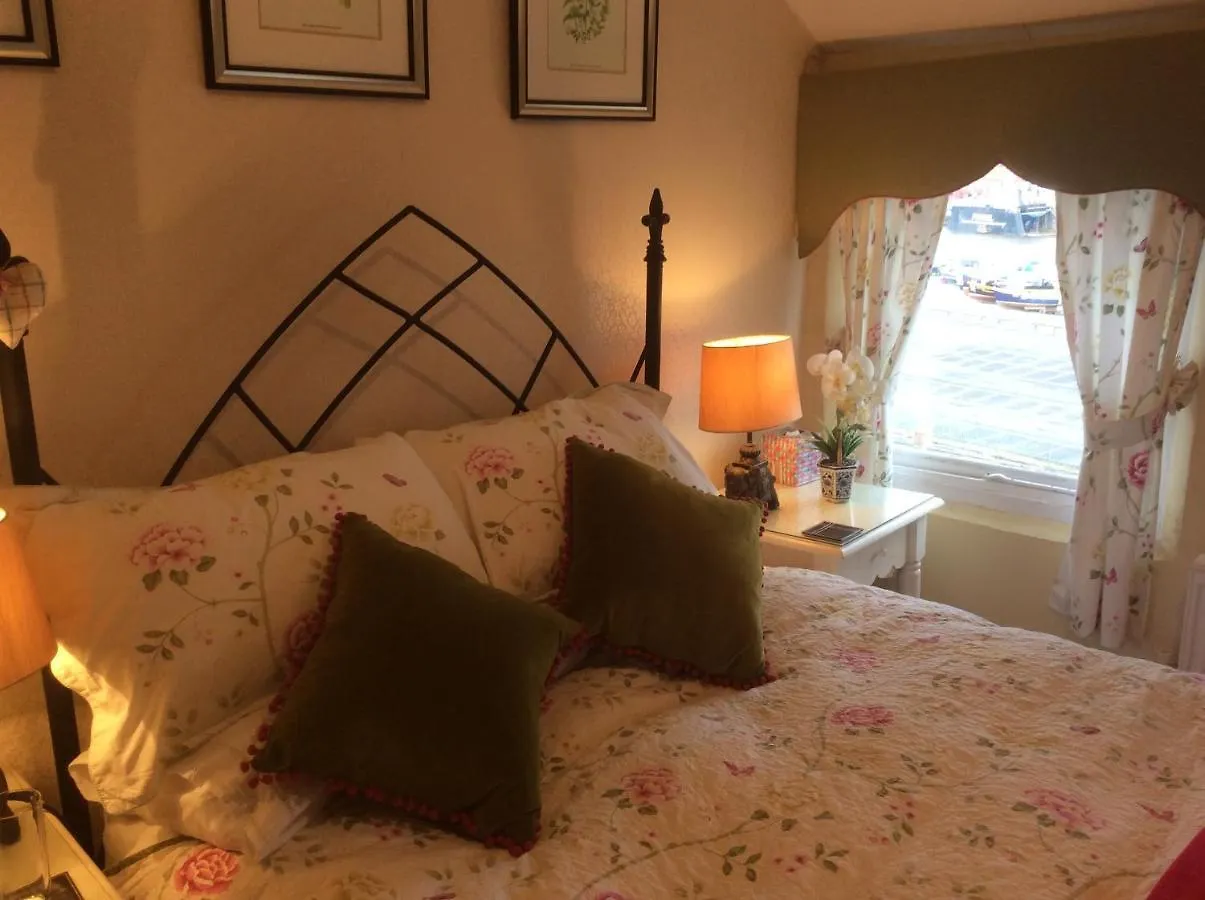 Bed & Breakfast Abbey And Esk *